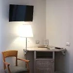 Degli Artisti 2*