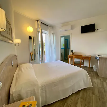 Degli Artisti 2* Tortolì