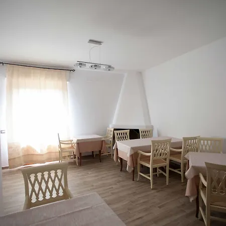 Degli Artisti 2* Tortolì