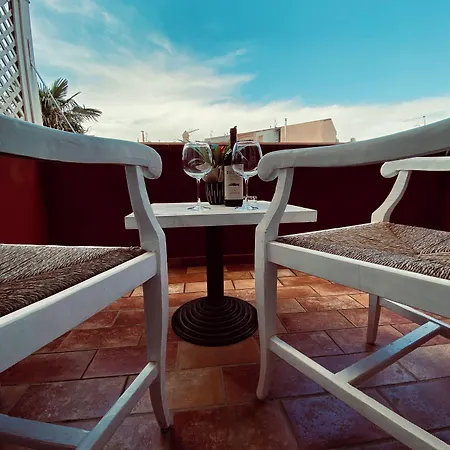 Degli Artisti Πανδοχείο 2*