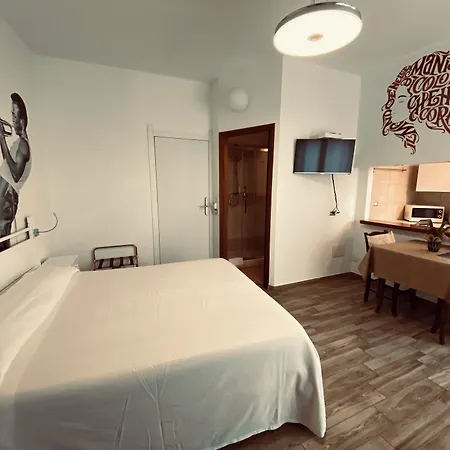 Πανδοχείο Degli Artisti Tortolì